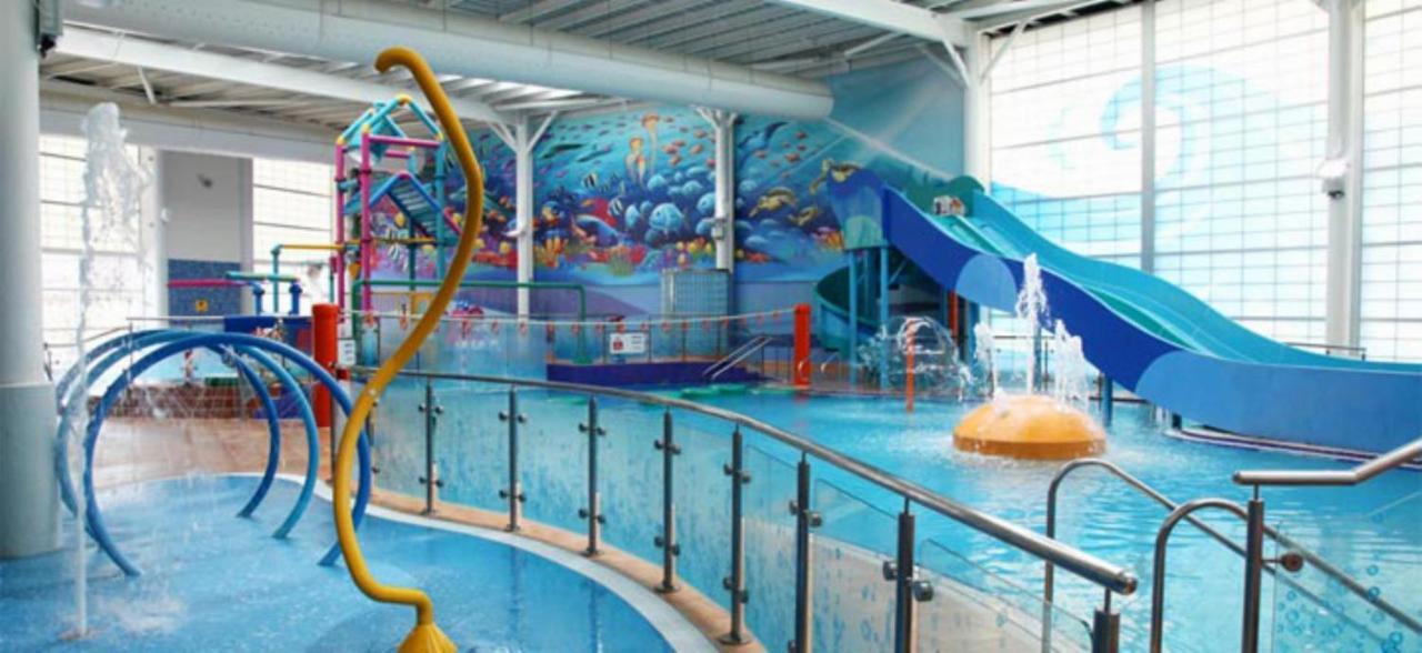 Blue Dolphin Holiday Park Gristhorpe Экстерьер фото